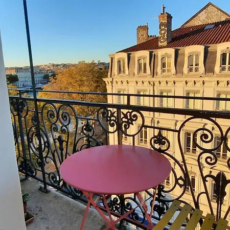 ホームステイ Vue Sur Rhone リヨン