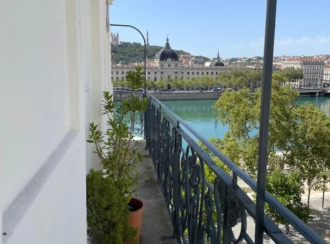 Vue Sur Rhone