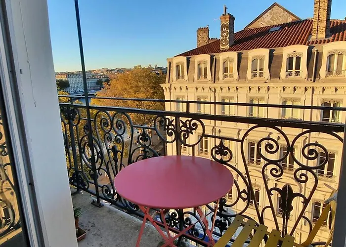 Homestay Vue Sur Rhone Lyon